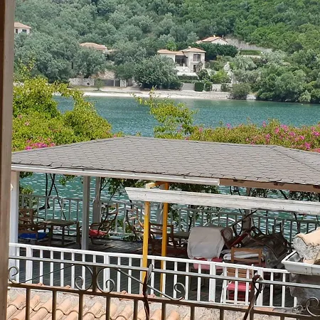 Guest house Trocolo Sivota (Lefkada)
